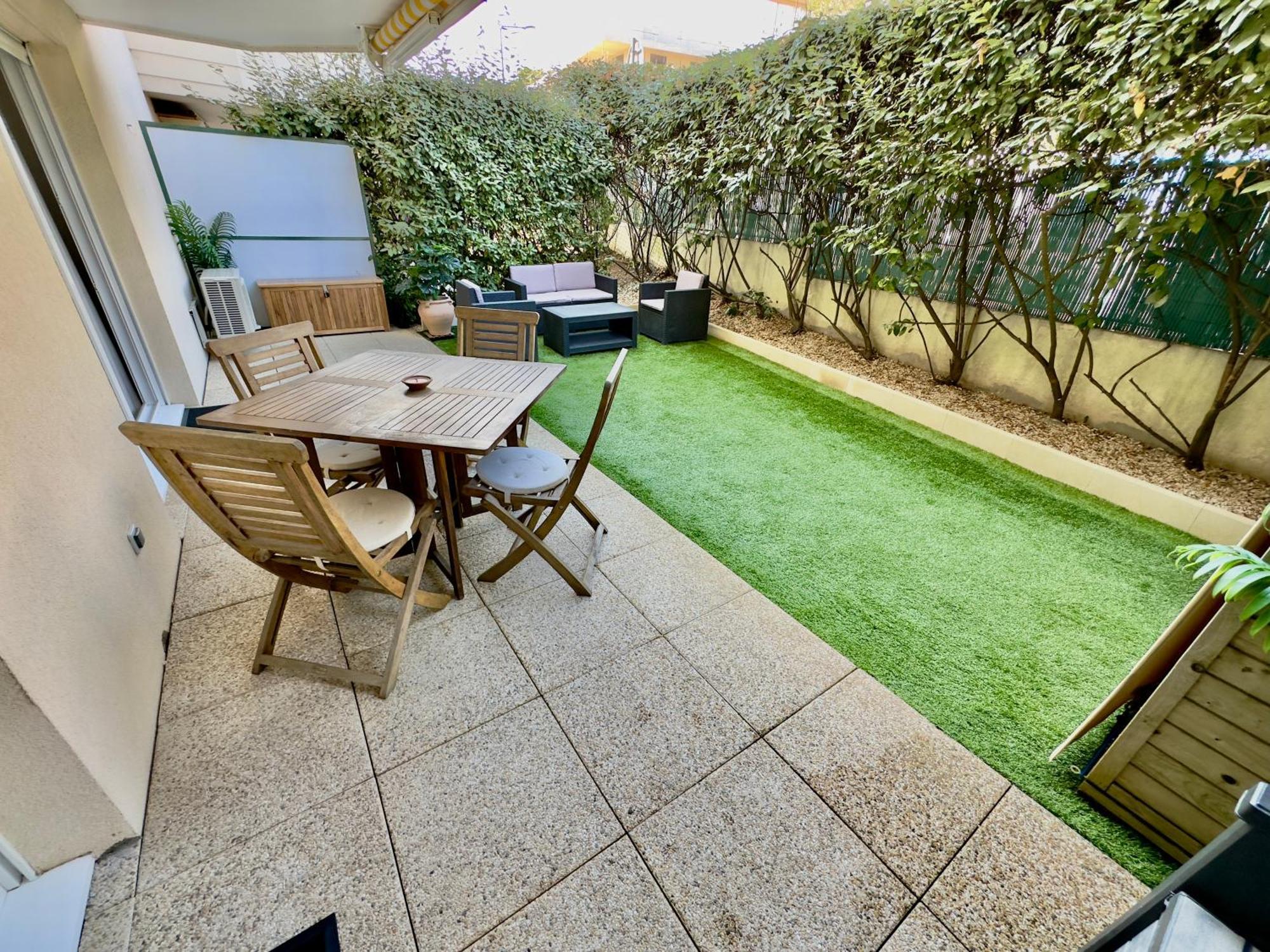 Regent Cote D'Azur Air-Conditioned, Pool, Garden & Parking Villeneuve-Loubet Ngoại thất bức ảnh