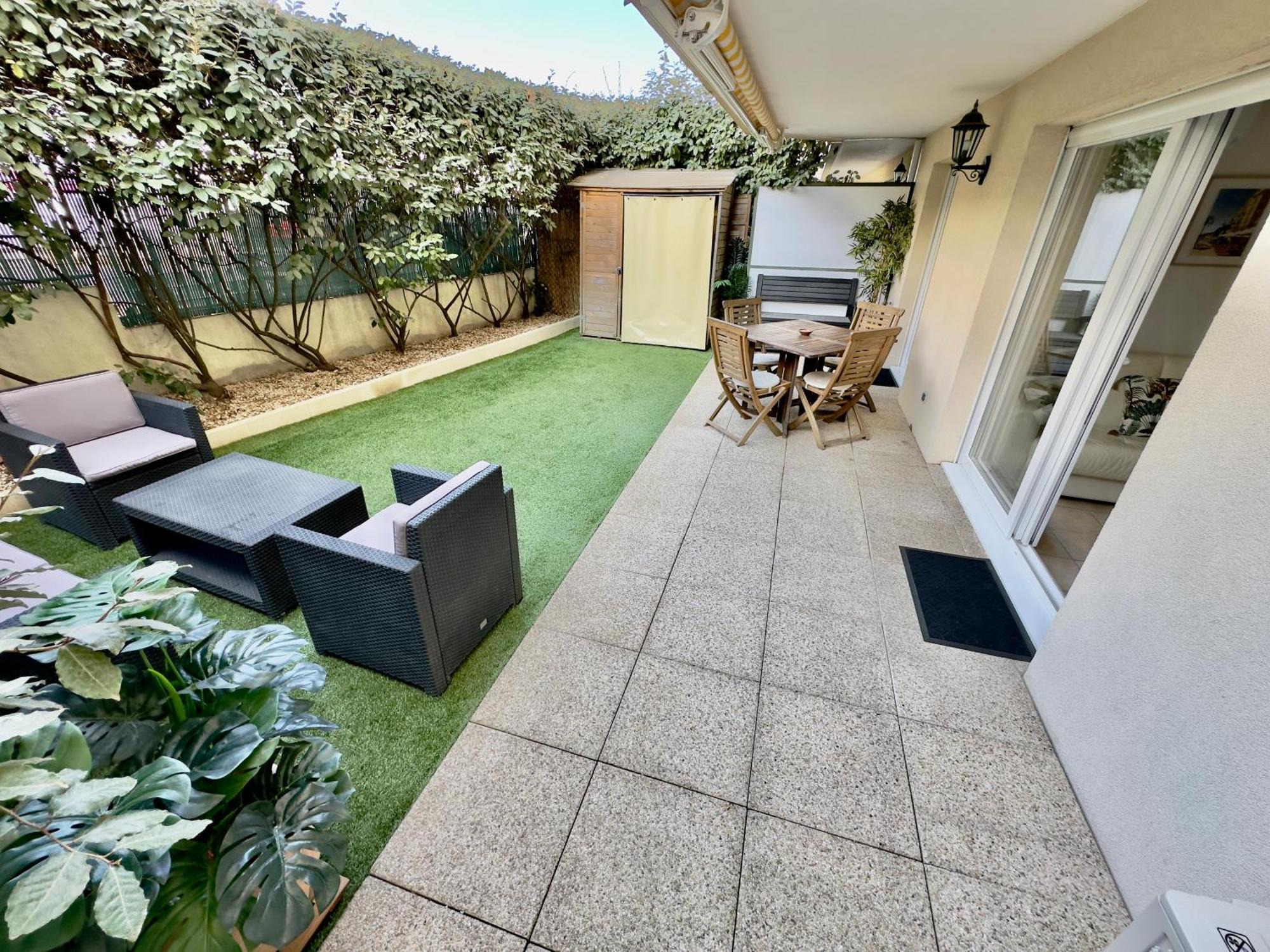 Regent Cote D'Azur Air-Conditioned, Pool, Garden & Parking Villeneuve-Loubet Ngoại thất bức ảnh